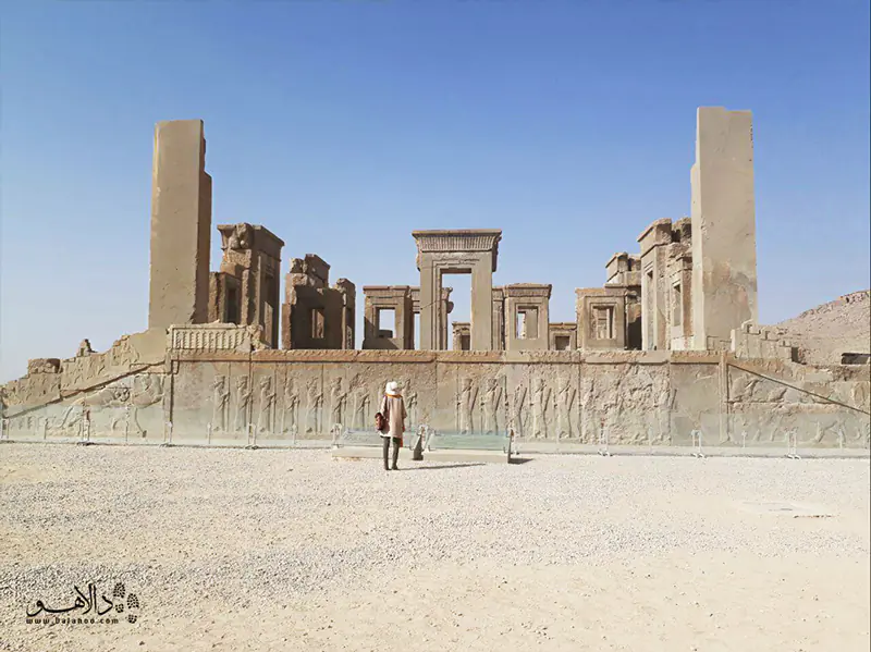 پارسه، یادگار باشکوه هخامنشیان.