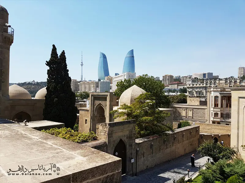 کاخ شیروان شاهی، از جاذبه&zwnj;های دیدنی باکو.